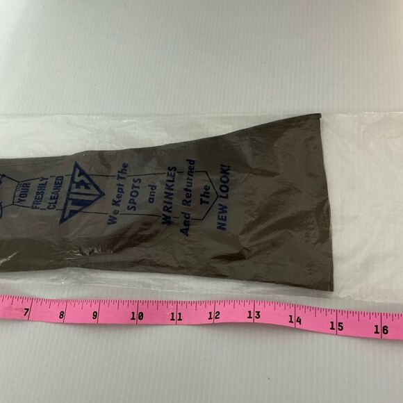 Elegant Brown Leather Gloves - Picture 7 of 7